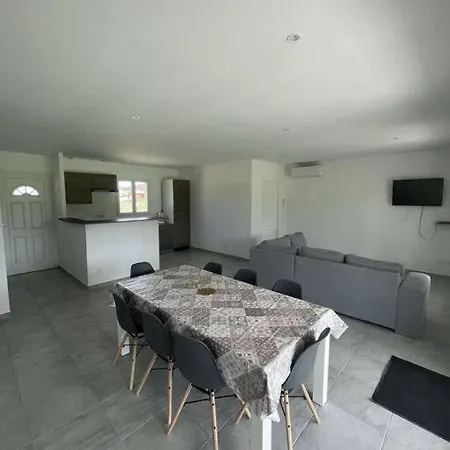 Maison De Ville Avec Piscine Centre Ville لو بوج